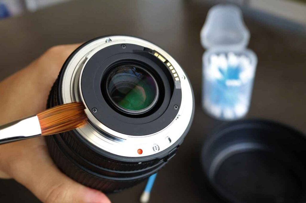 How to clean camera lens